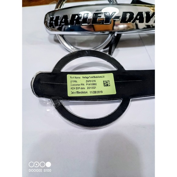 New!! Read desc.HD FatBoy Deluxe Softail Chrome OEM Gas Tank Emblem Set LH - Picture 5 of 6